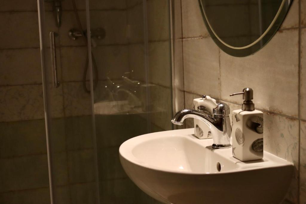 Koupelna v ubytování Penzion U Kapra