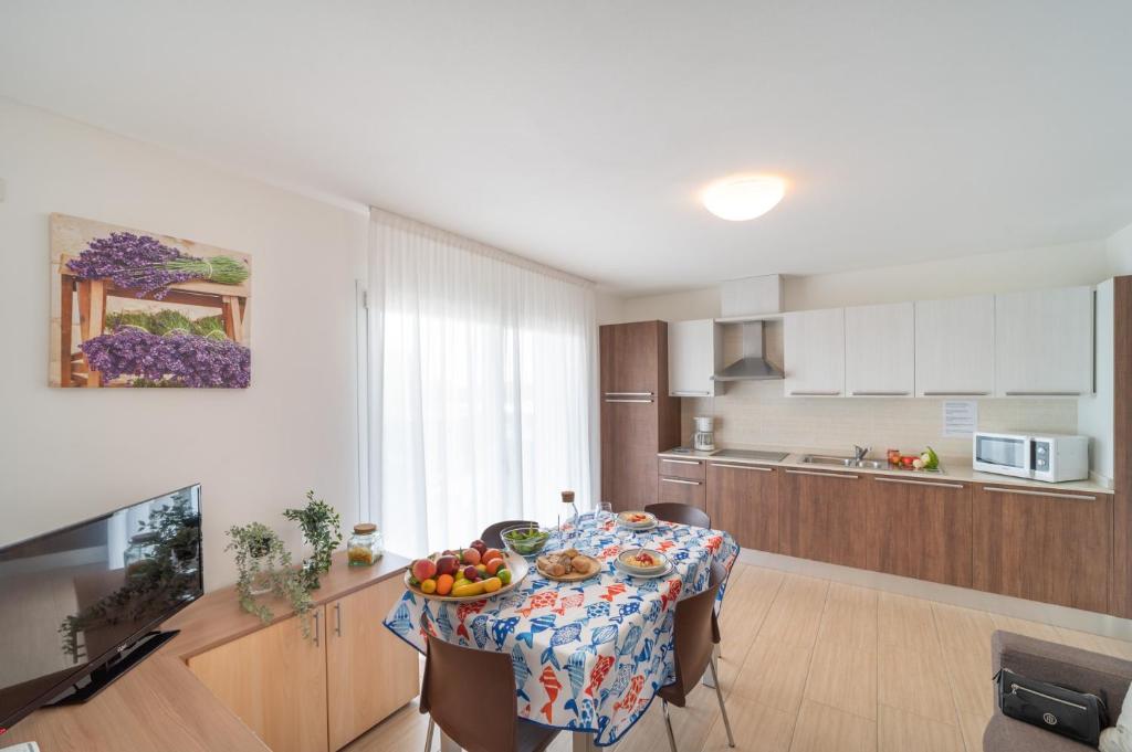 Kuchyň nebo kuchyňský kout v ubytování Residenza Monica