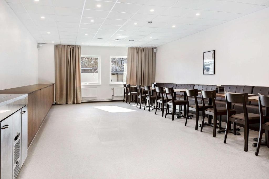 Kuchyň nebo kuchyňský kout v ubytování Sure Hotel Studio by Best Western Bromma
