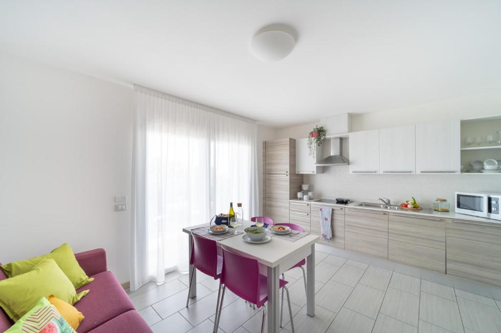 Kuchyň nebo kuchyňský kout v ubytování Residenza Monica