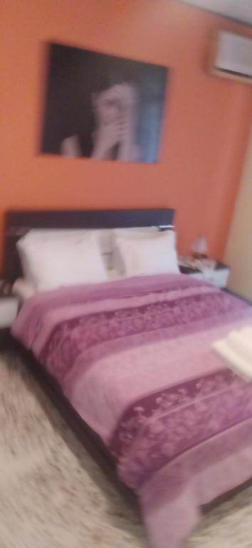 Postel nebo postele na pokoji v ubytování Cozy house 3