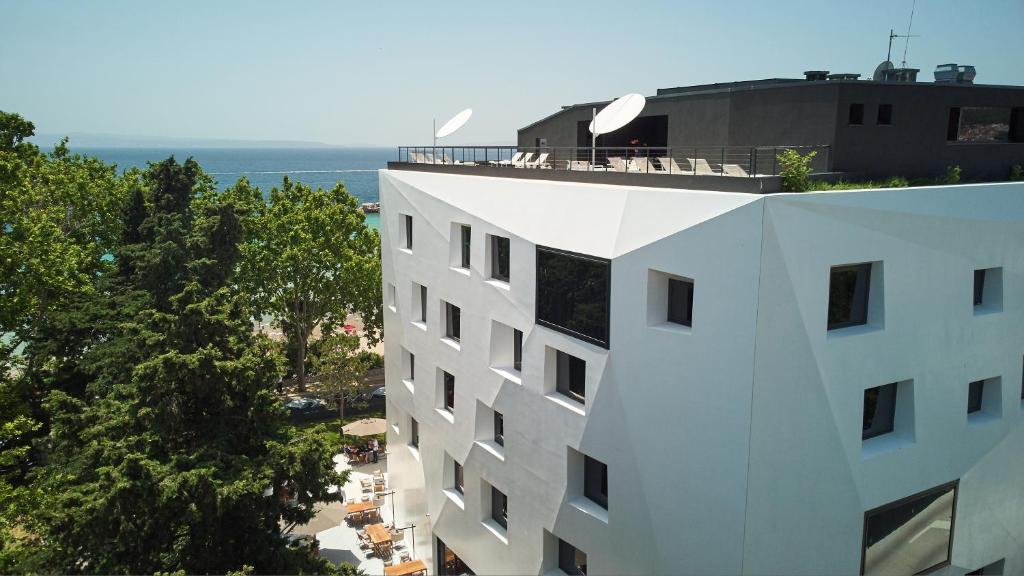 Budova, v ktorej sa hotel nachádza