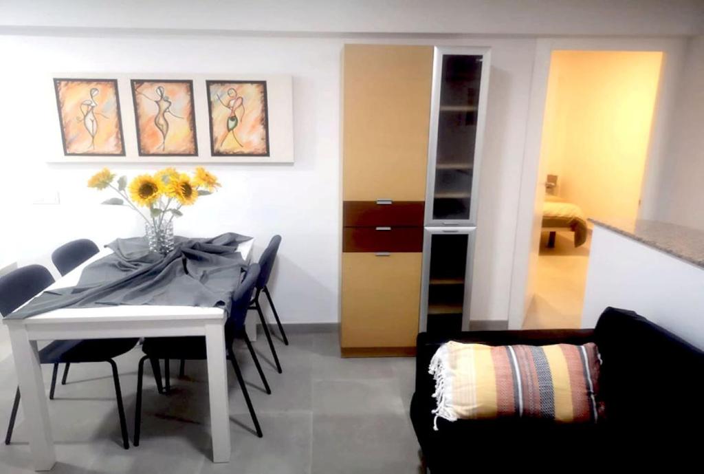 Kép Zen Attitude - appartamento completo con vista al mar, a 1 paso de la playa de Puerto Sagunto szállásáról Puerto de Saguntóban a galériában