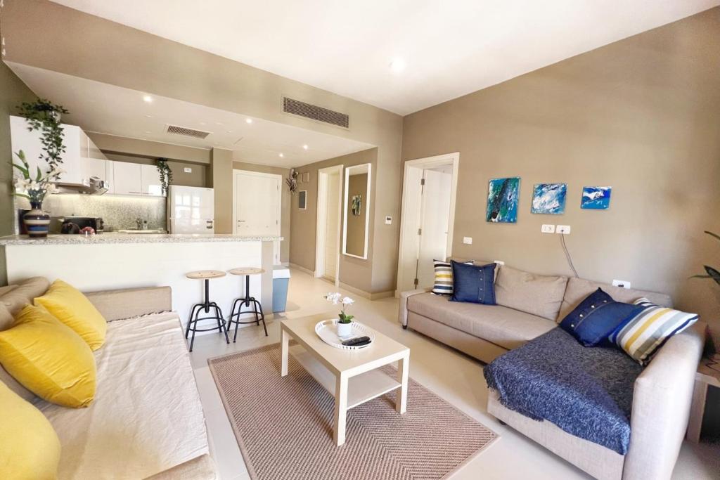 Minimal & Central 1BDR Apt Abu Tig Marina