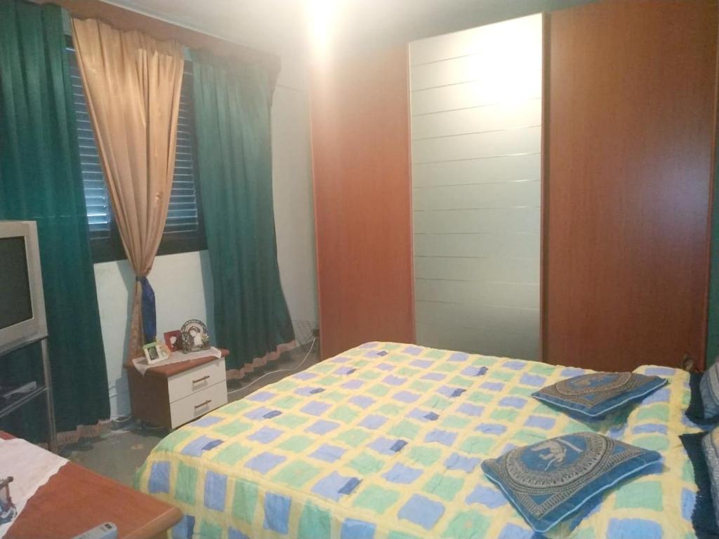 One bedroom appartement at Durres 50 m away from the beach with sea view and furnished balcony - Image 6