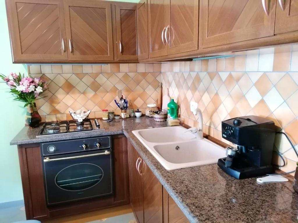One bedroom appartement at Durres 50 m away from the beach with sea view and furnished balcony - Image 15