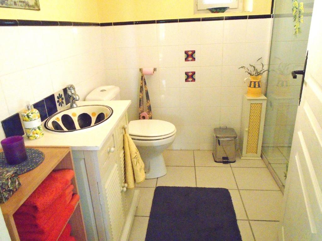 Koupelna v ubytování La Soleillade Laudun