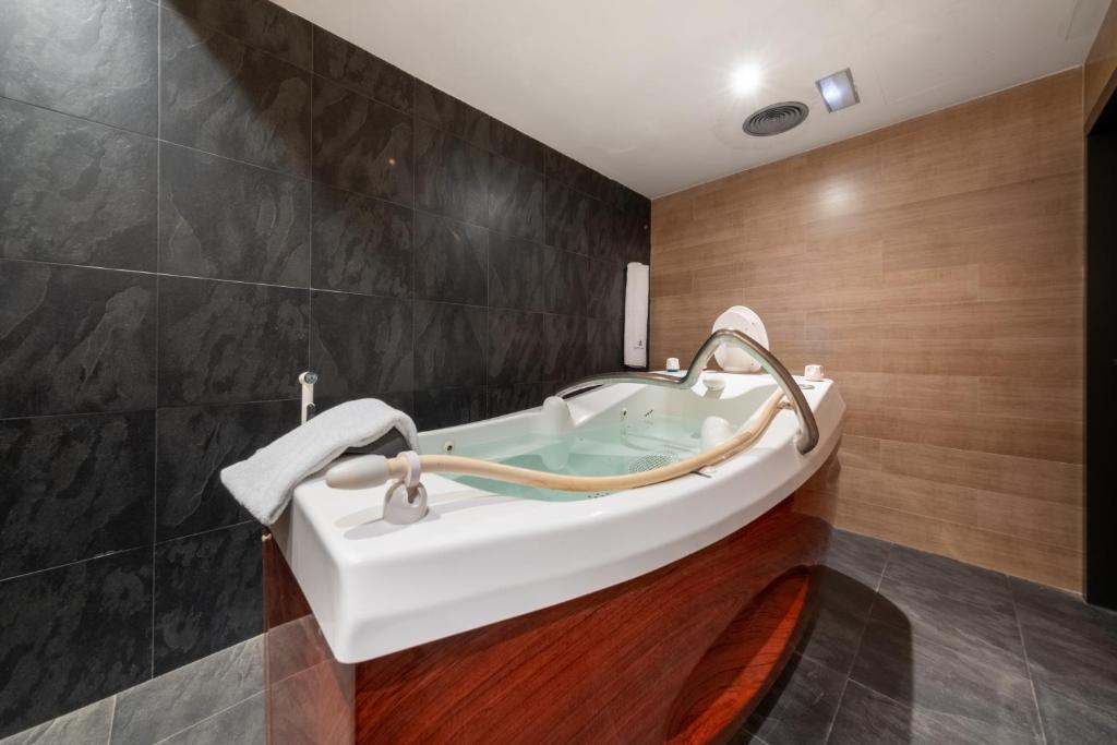 Castilla Termal Burgo de Osma, El Burgo de Osma – Precios ...