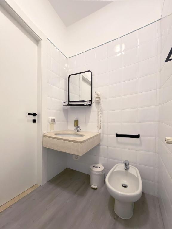 Koupelna v ubytování Hotel Astoria