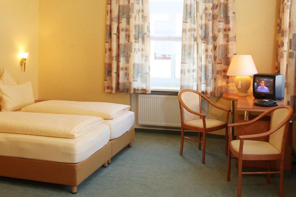 Pension am Großen Garten KG - 1