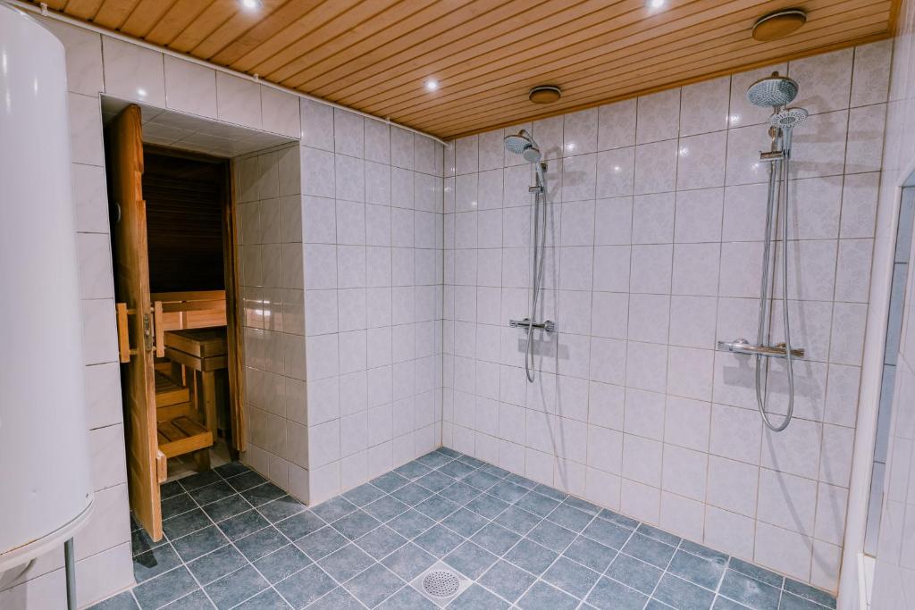 Vannituba majutusasutuses Tampere Maja
