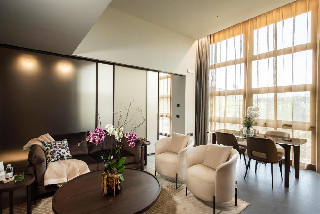 Posezení v ubytování Gold Tower Lifestyle Hotel