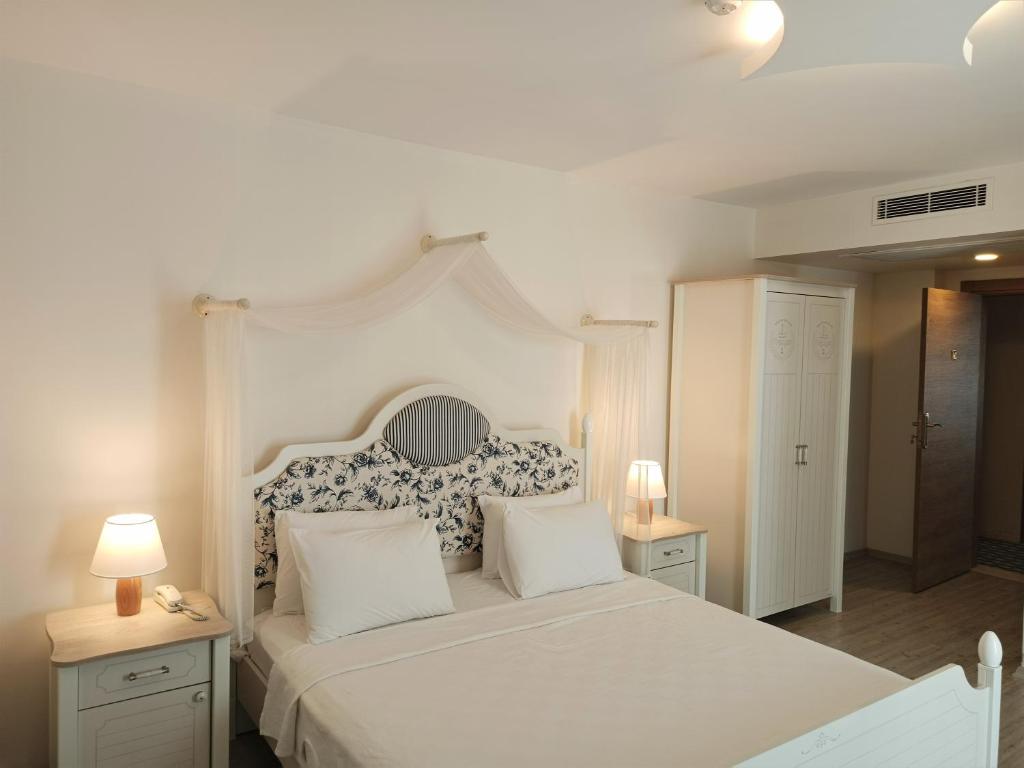 Mavi Konak Alaçatı - 8