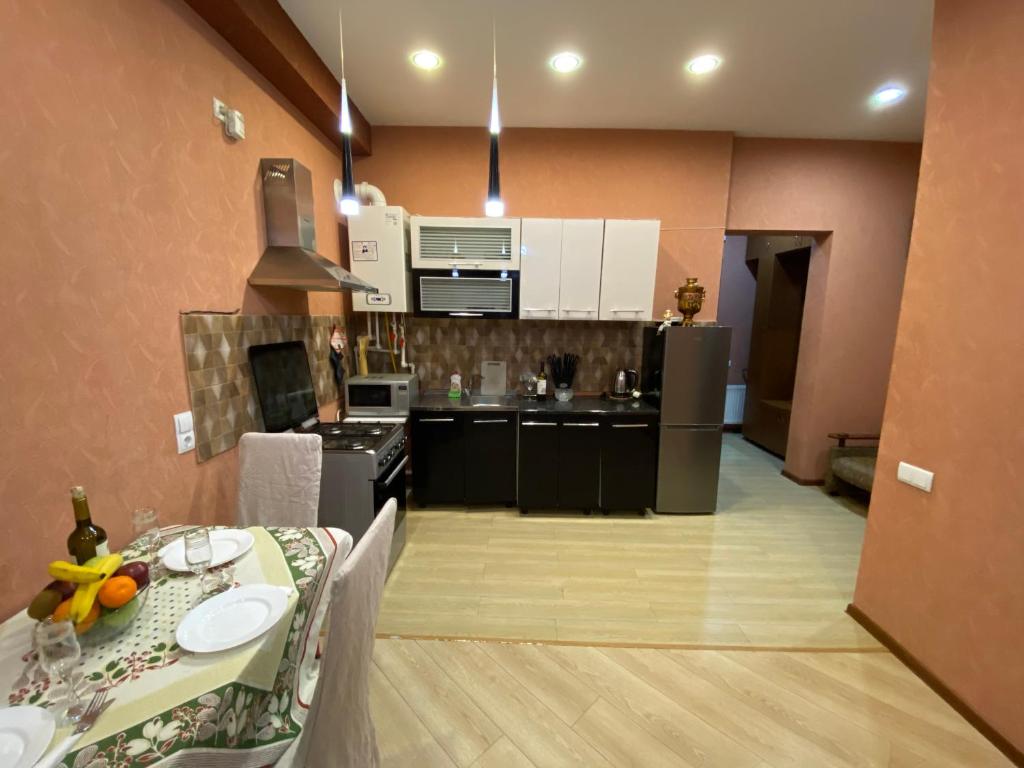 لابی و فضای عمومی Metta Tbilisi Apartment - تصویر ۵