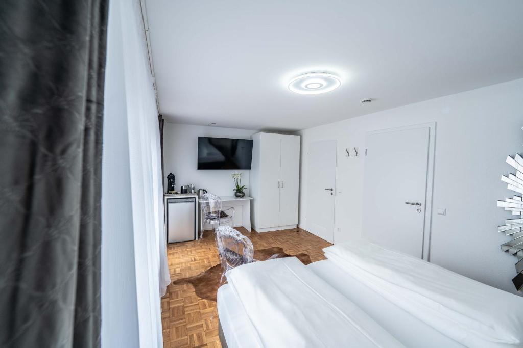 City Apartments FN L 6 KLIMATISIERT mit Balkon - Deluxe Doppelzimmer - 8