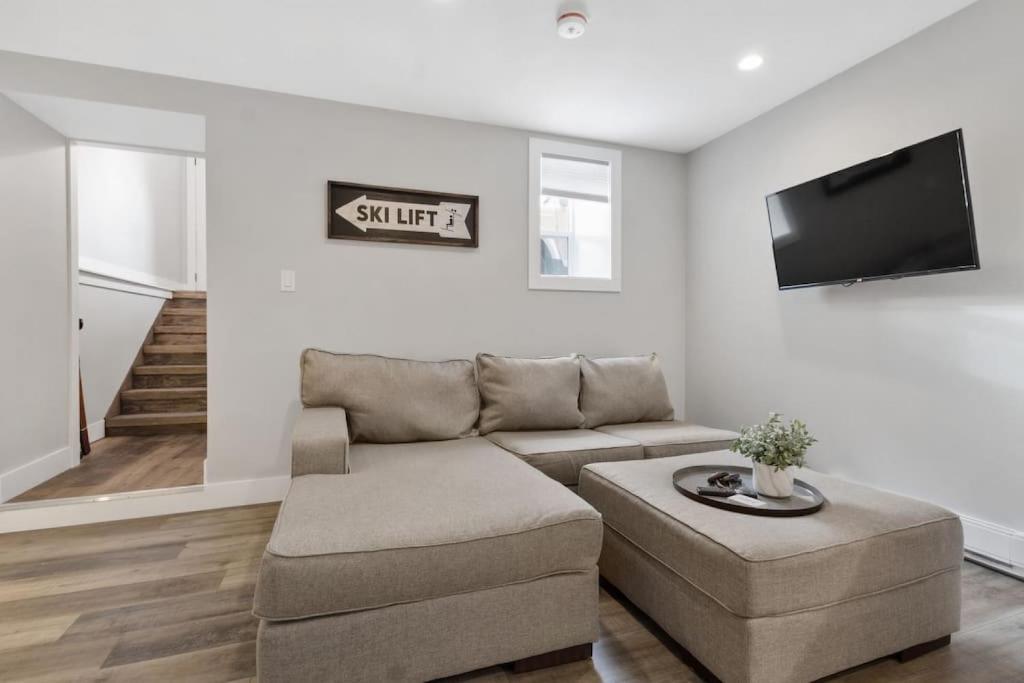 Downtown Collingwood Contemporary Studio Apartment, Collingwood