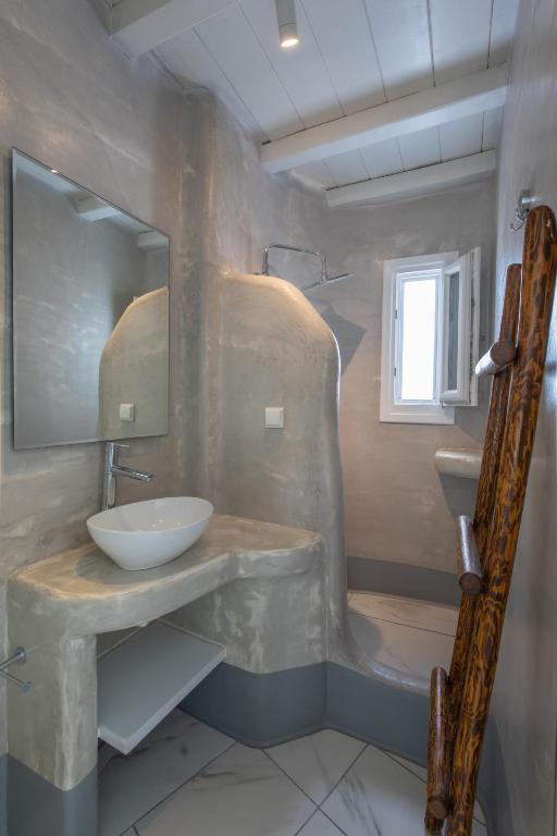Koupelna v ubytování Crystal Suites