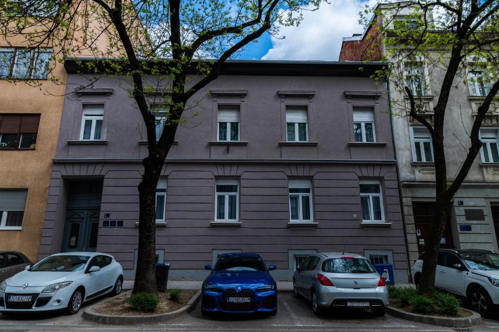 Budova, v ktorej sa apartmán nachádza