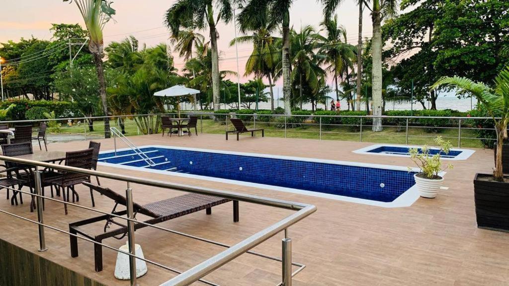 Bazén v ubytování Porto Cálem Praia Hotel nebo v jeho okolí