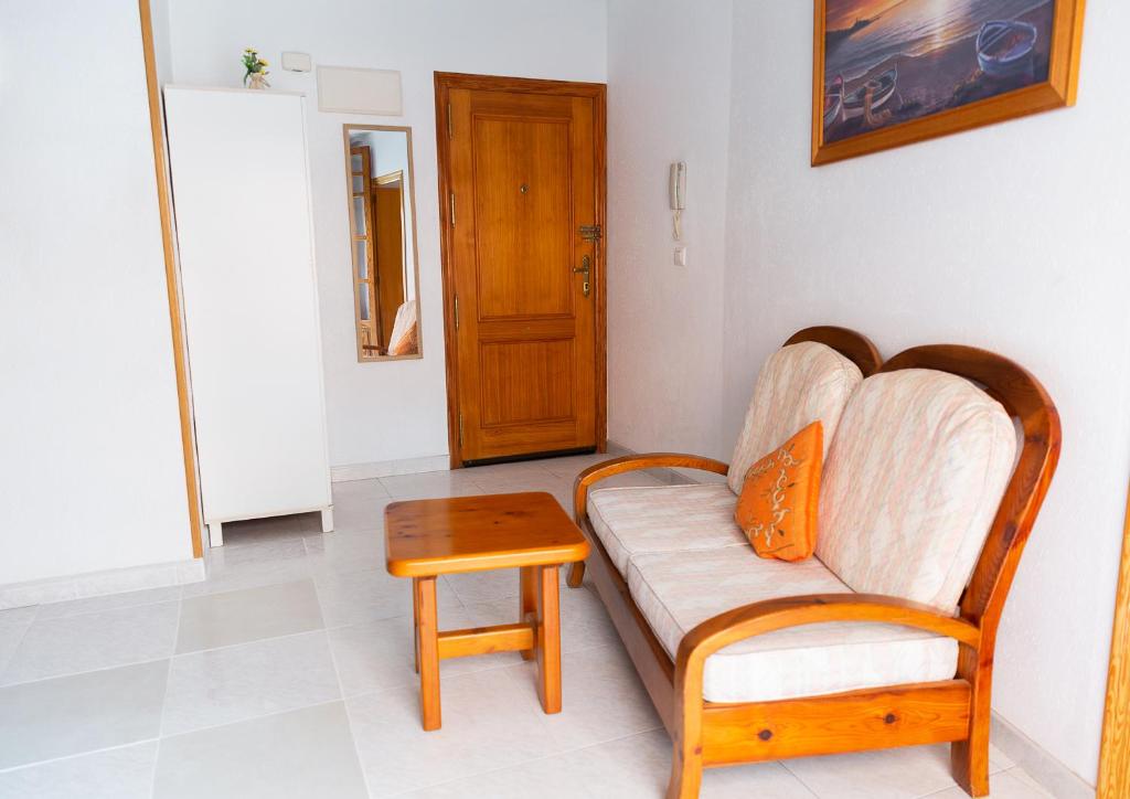 Estudio Plaza San Cristobal, Alicante – Precios actualizados 2023