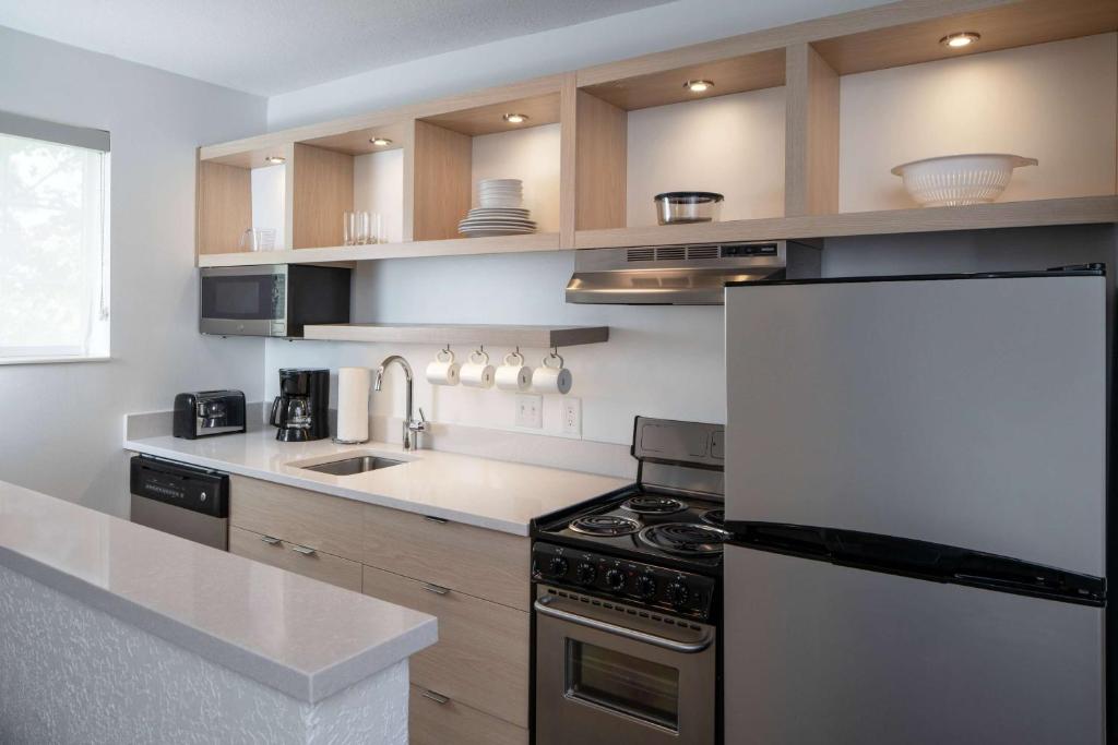 Sonesta Simply Suites Falls Church - Reina De La Suite De Estudio