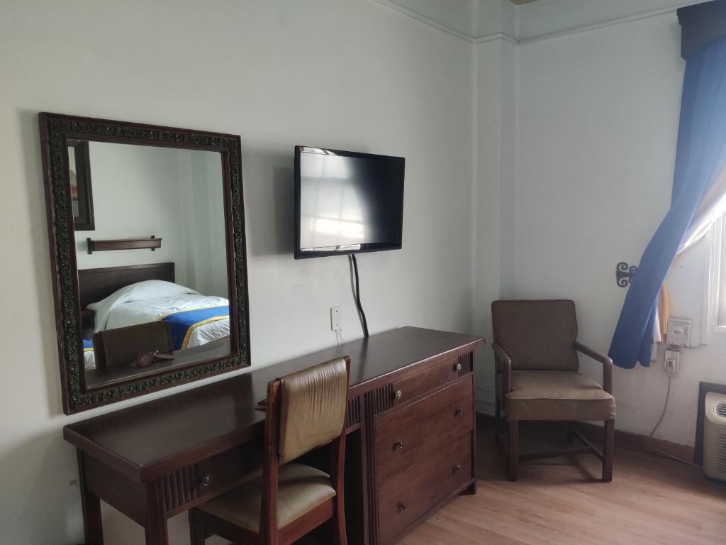 Hotel Sierra Gorda - Habitación Triple