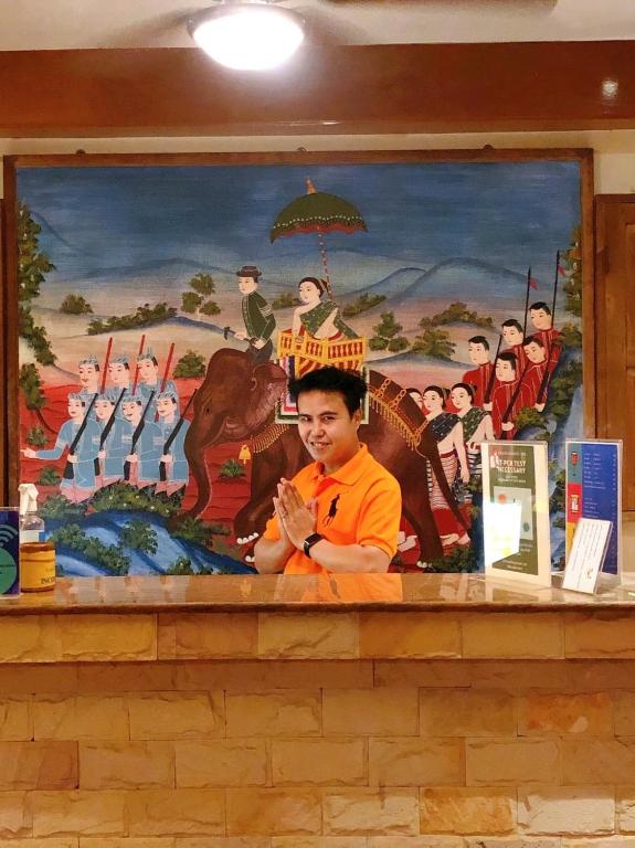 Chang Charlie Inn, Boutique - Resim 7