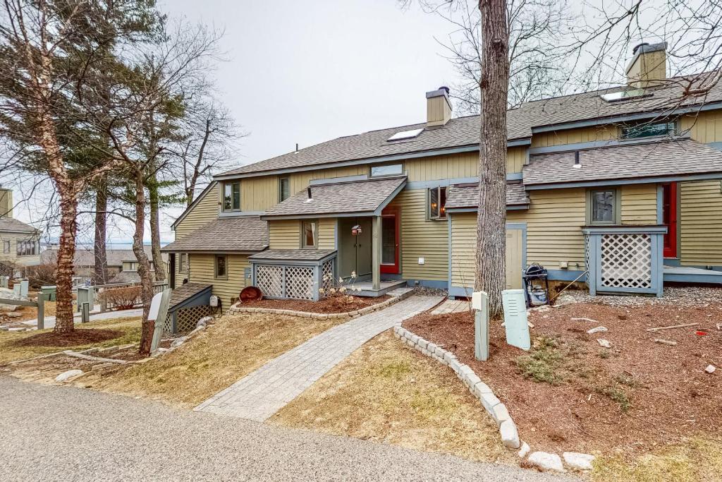 Samoset Charmer, Gilford (updated prices 2024)