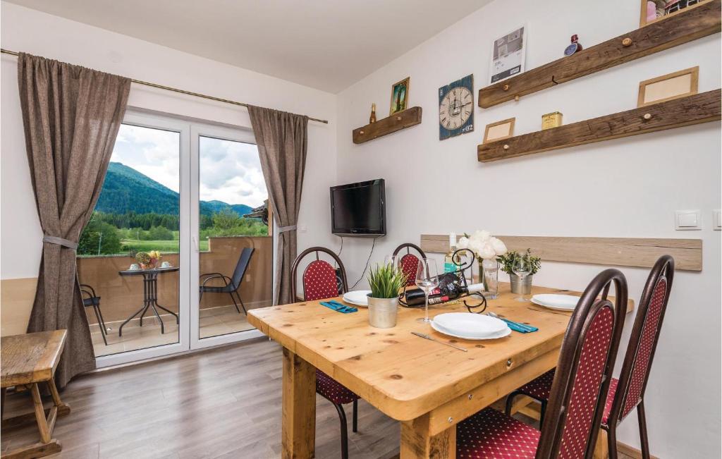 Nespecifikovaný výhled na hory nebo výhled na hory při pohledu z apartmánu
