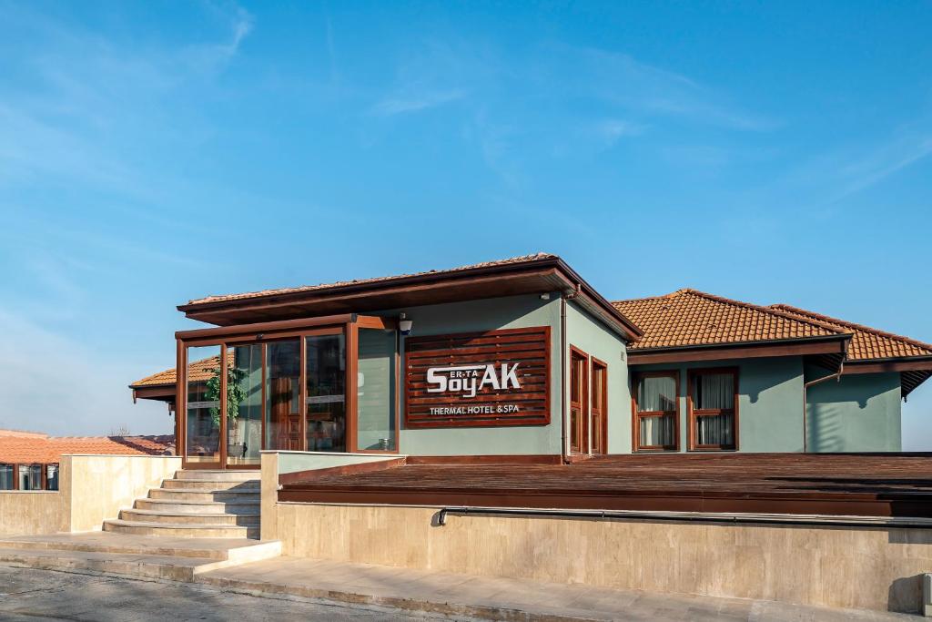 ERTA SOYAK THERMAL OTEL - Housity