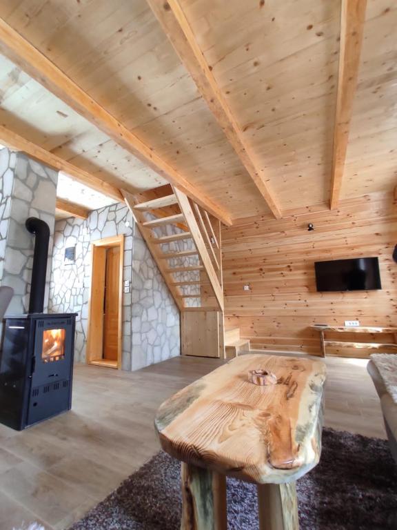 TV a/nebo společenská místnost v ubytování North Star Žabljak