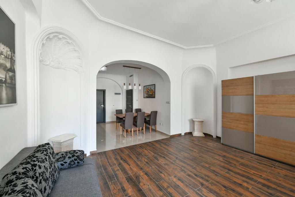 Apartmány Na Náměstí 85 - 15