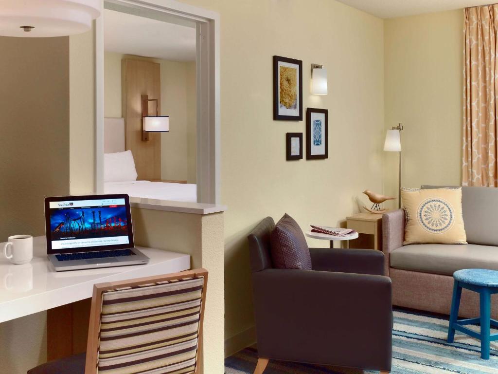 Sonesta ES Suites Auburn Hills Detroit - 