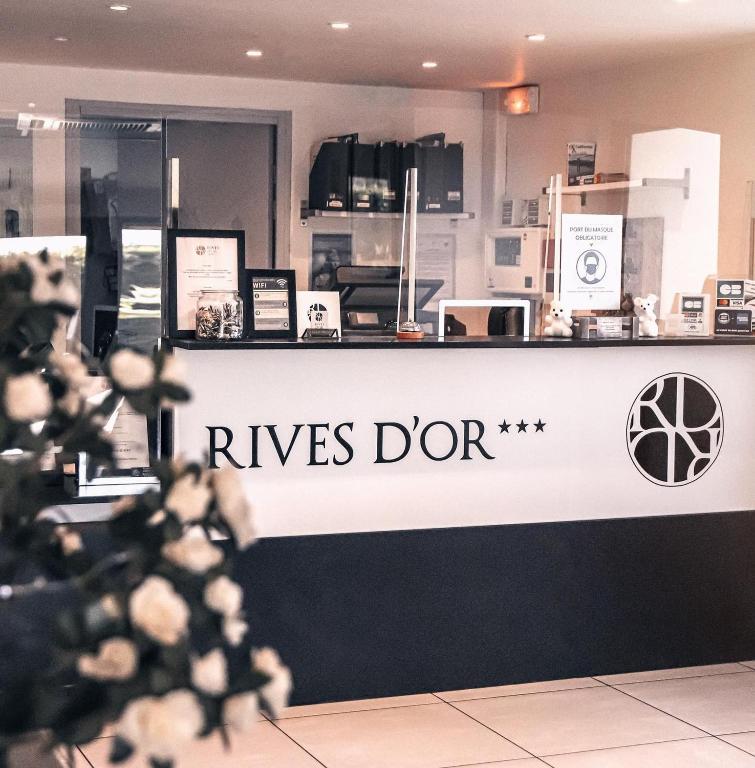 Certifikát, hodnocení, plakát nebo jiný dokument vystavený v ubytování Rives d'Or Hôtel