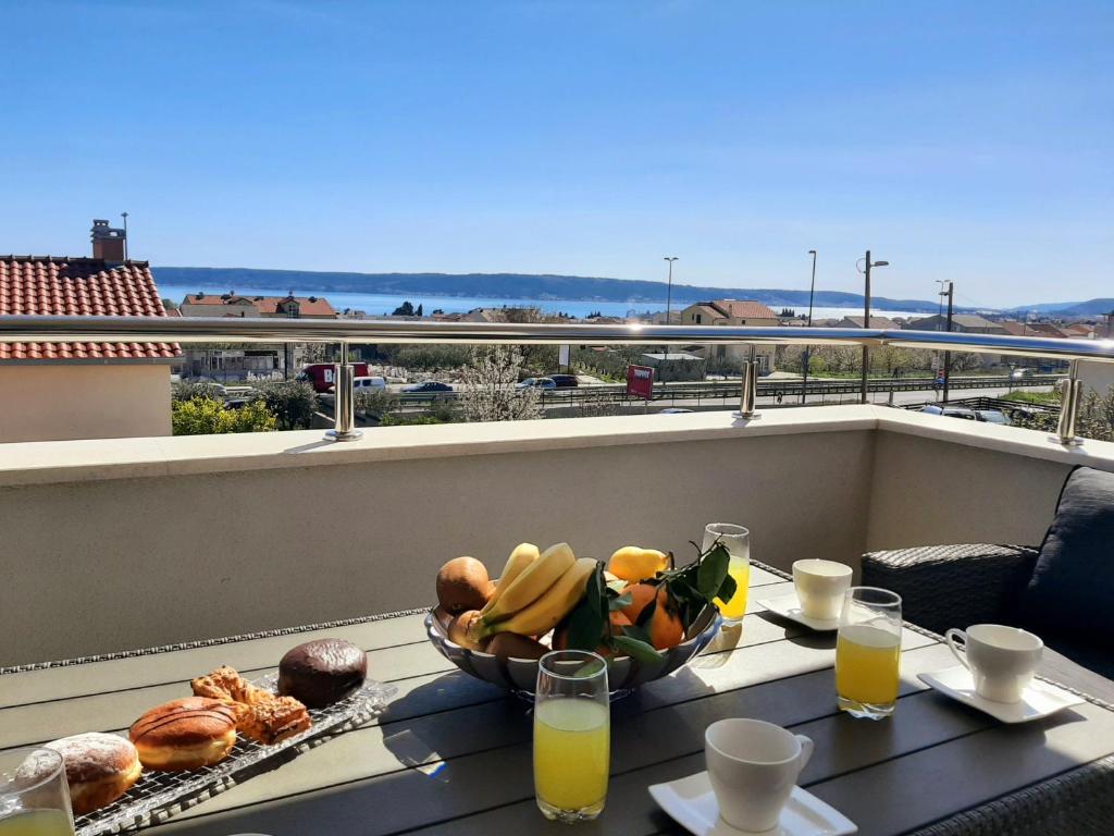Villa Axioma 4-Star Luxury Villa, 2 apartments, Sea View , close to beach, sea view terrace