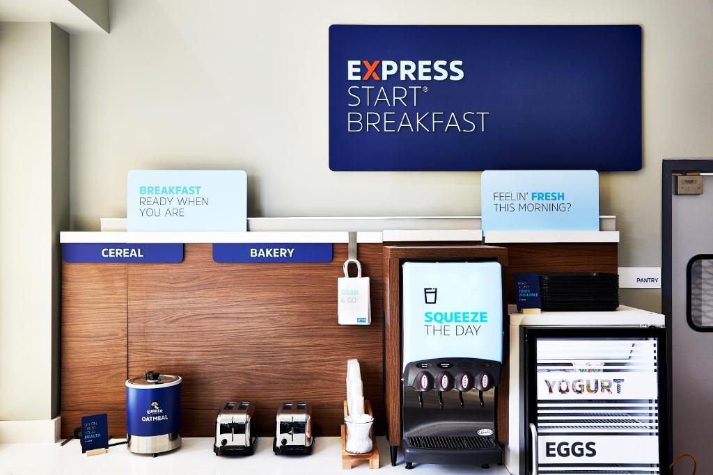 Holiday Inn Express - NYC Brooklyn - Sunset Park by IHG photo
