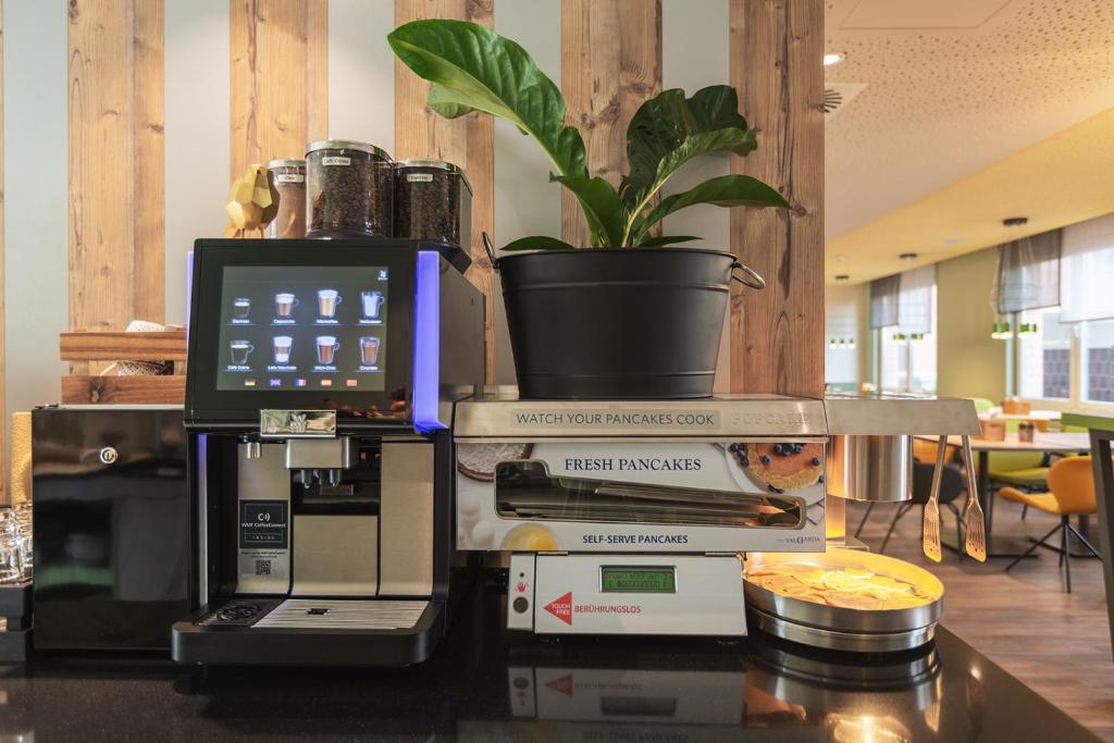 Holiday Inn - the niu, Mill Cologne Mülheim by IHG - Resim 22