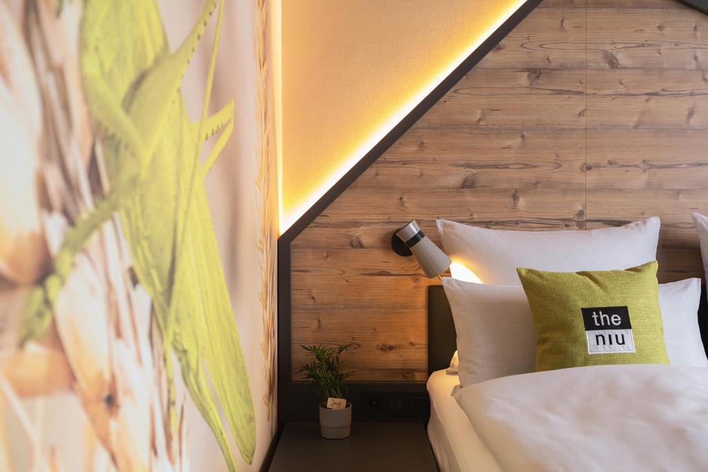 Holiday Inn - the niu, Mill Cologne Mülheim by IHG - Resim 17