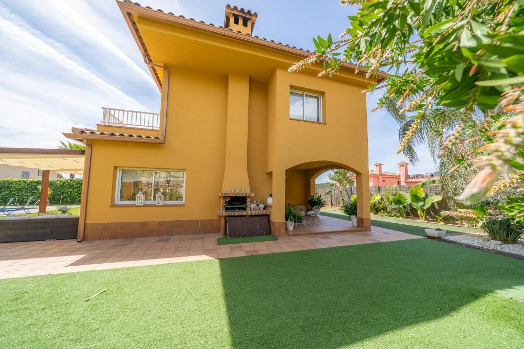 Booking.com: Villa Beverly Hills Lux Air-Con , Lloret de Mar ...