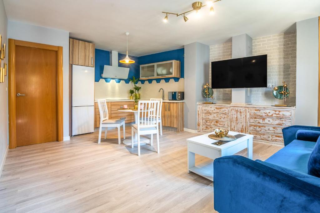 Kuchyň nebo kuchyňský kout v ubytování tuGuest Alhacaba Apartment - Free parking