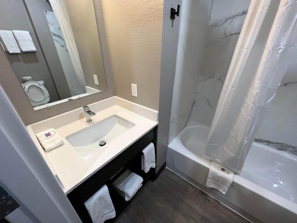 Motel 6-Fort Lauderdale, FL - 
