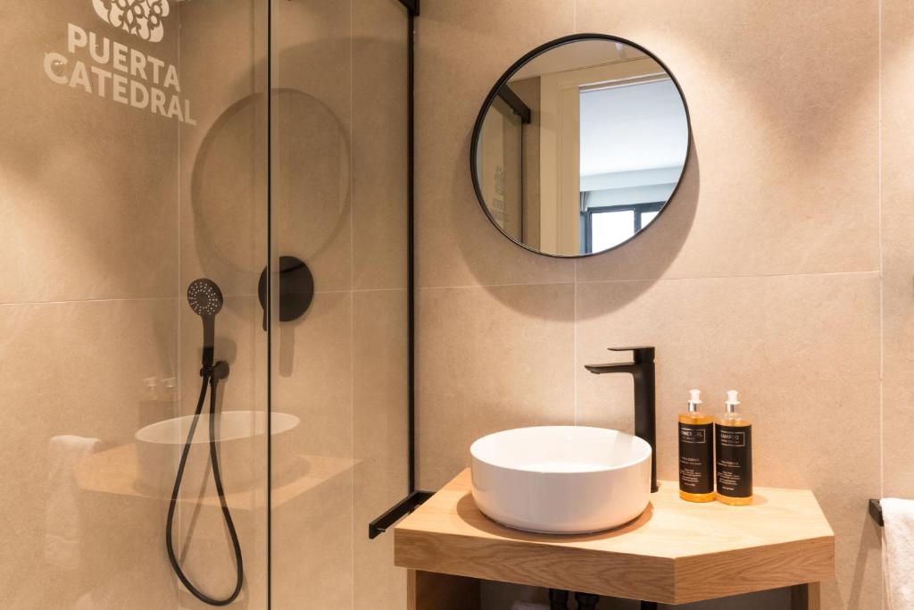 Kúpeľňa v ubytovaní Puerta Catedral Suites