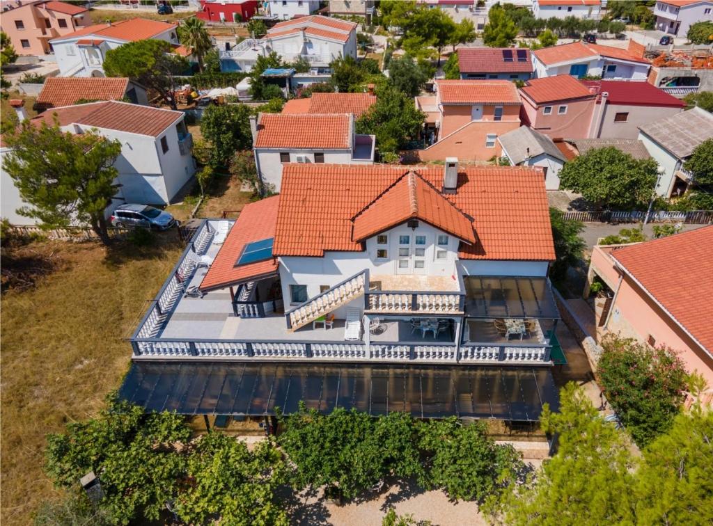 Budova, v ktorej sa apartmán nachádza