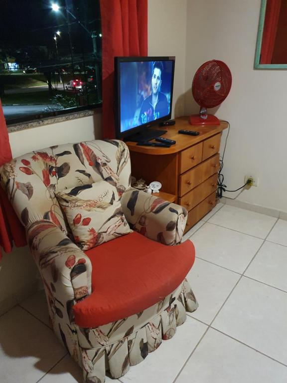 QUARTO TEMPORADA CARAGUATATUBA - Housity