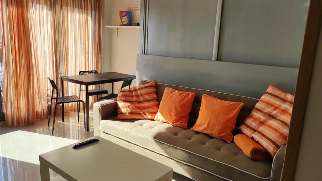 A seating area at Residencial Cabodeiro