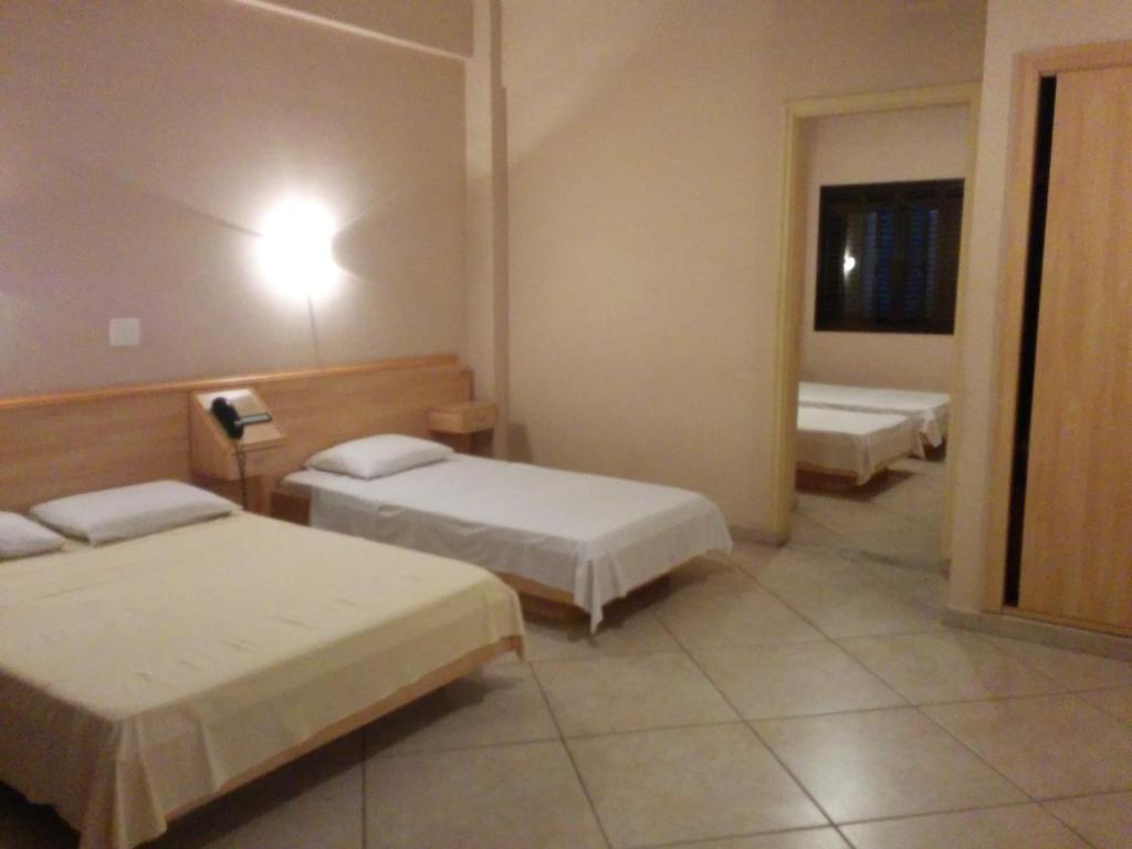  Novo Paramount Hotel