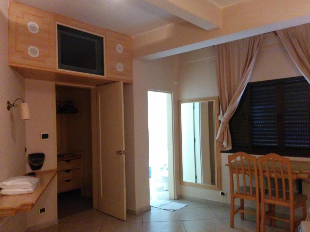  Novo Paramount Hotel