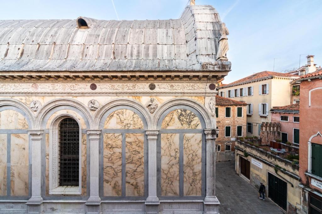 Palazzo Miracoli Apartments photo