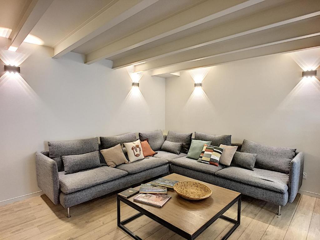 Posezení v ubytování Maison Luxe 4 chambres - Patio - Climatisation - 10 minutes à pied du Pont d'Avignon