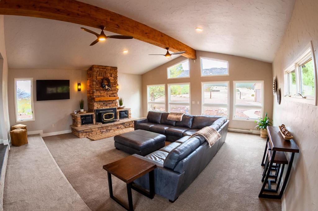 Posezení v ubytování Royal Gorge Cabins